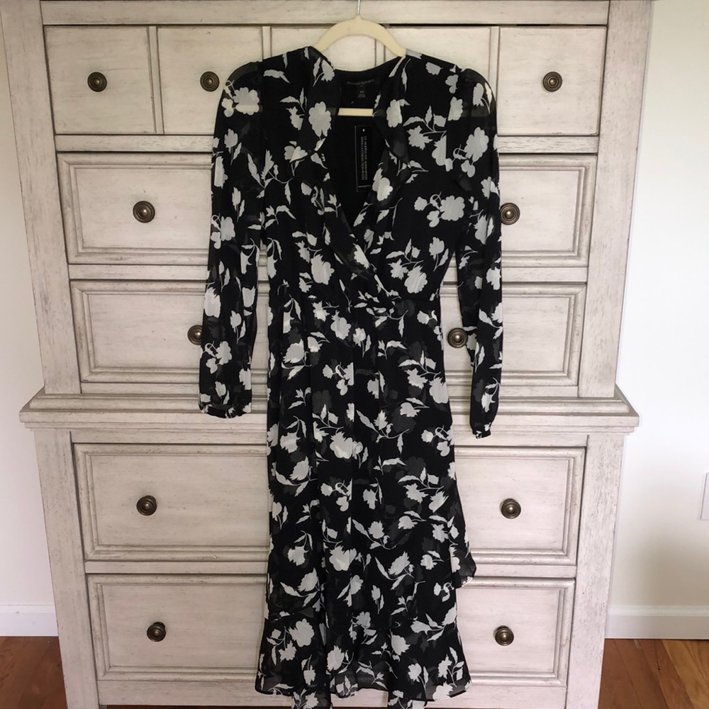 Banana Republic ruffle wrap midi dress